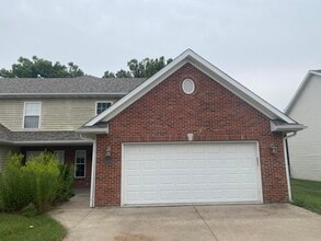 Building Photo - 5608 Younger Dr