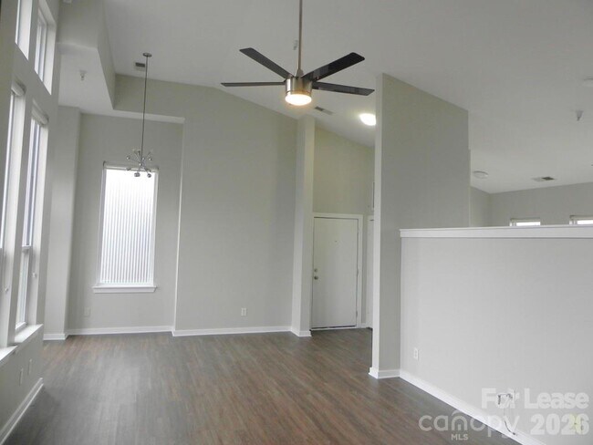 Foto del edificio - 1220 N Caldwell St