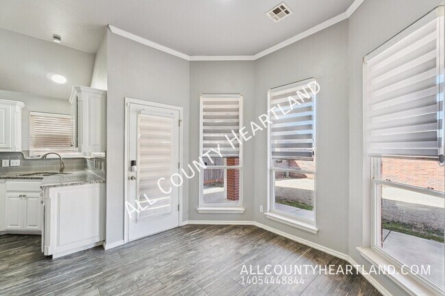 Foto del edificio - 2821 NW 170th St