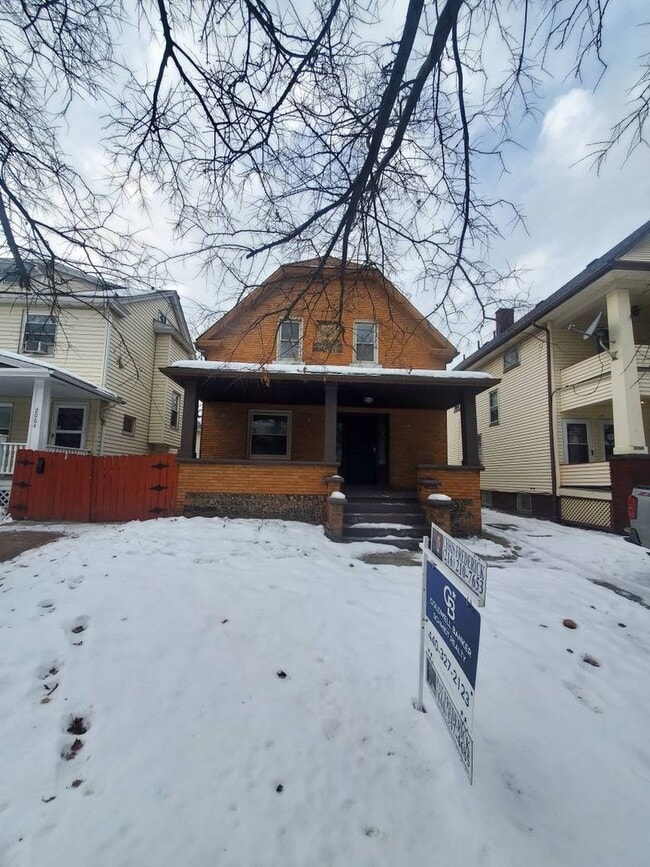 Building Photo - 2062 W 87th St