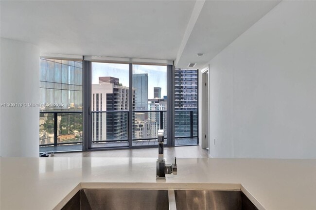 Foto del edificio - 801 S Miami Ave