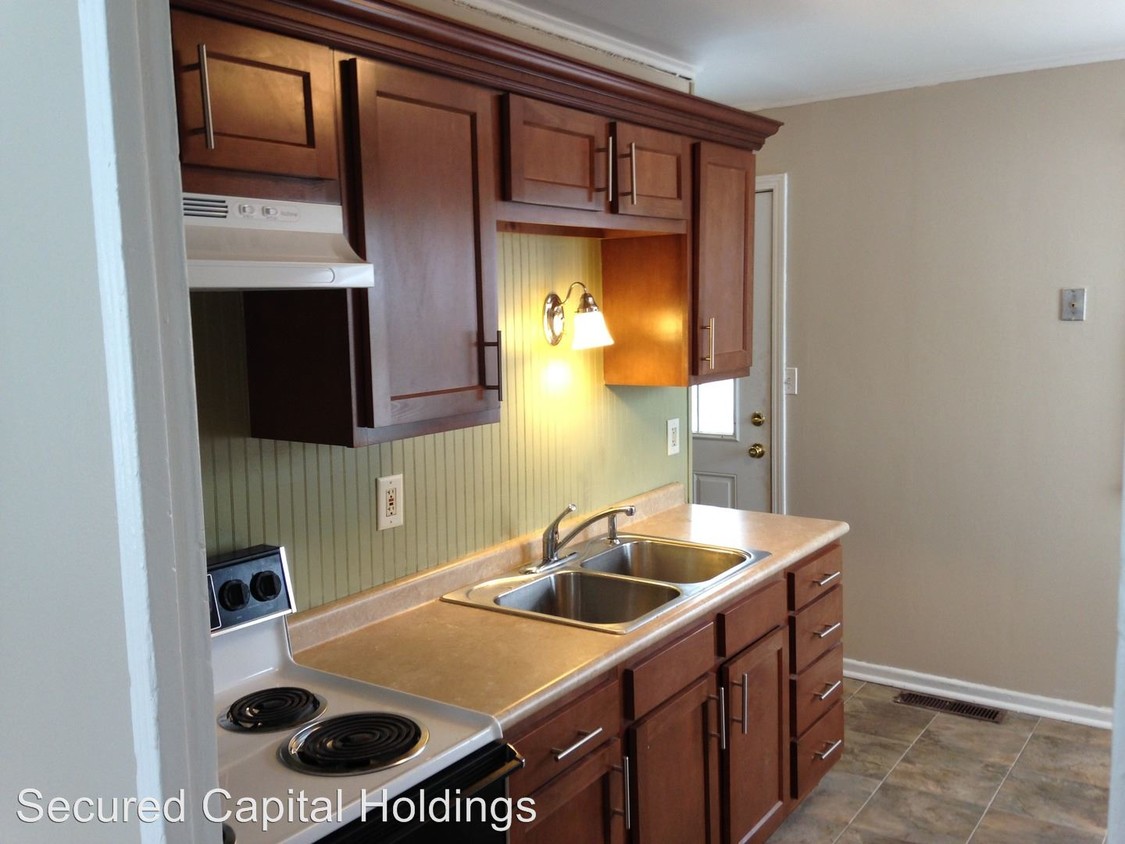 Foto principal - 3 br, 1 bath House - 2625 E. Dorothy Lane