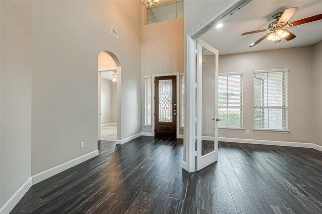 Foto del edificio - 6527 Camillia Ct