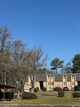 Building Photo - 3256 Covington Dr