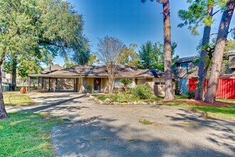 Building Photo - 918 Lehman St