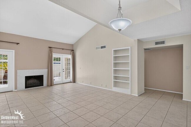 Foto del edificio - Beautiful 2Bdm 2Ba Home Located in the Biltmore Area!
