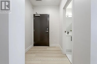 Building Photo - 145 Clapperton St