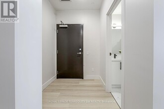 Building Photo - 145 Clapperton St
