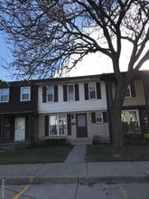 Building Photo - 36311 Park Pl Dr