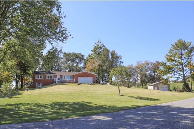 Building Photo - 20 Buckland Dr
