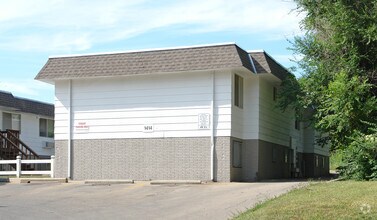 College Hill Apartments For Rent Topeka Ks Apartments Com