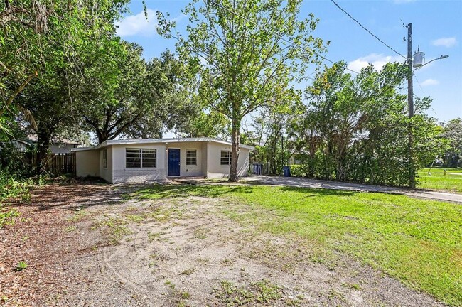 Building Photo - 4716 E Linebaugh Ave.