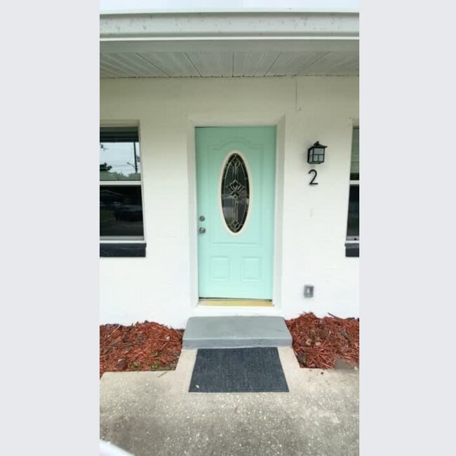 Front door - 2720 S Sunrise Ct