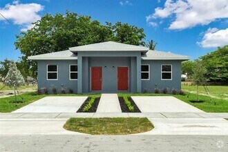 Building Photo - 2451 NW 21st St