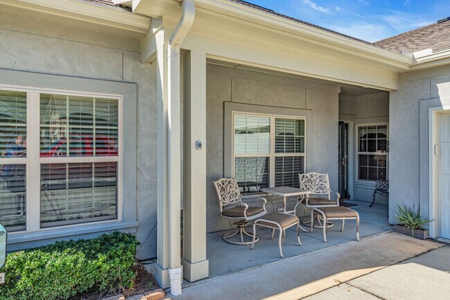 Building Photo - 1715 Abbey Glen Way