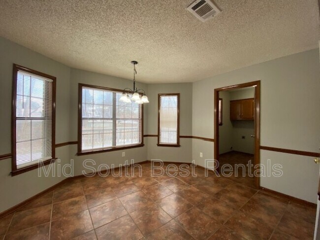 Building Photo - 7184 Snyder Rd