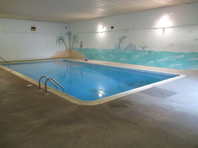 Riverview Heated Indoor Pool - Riverview Estates and Sunset Apartments