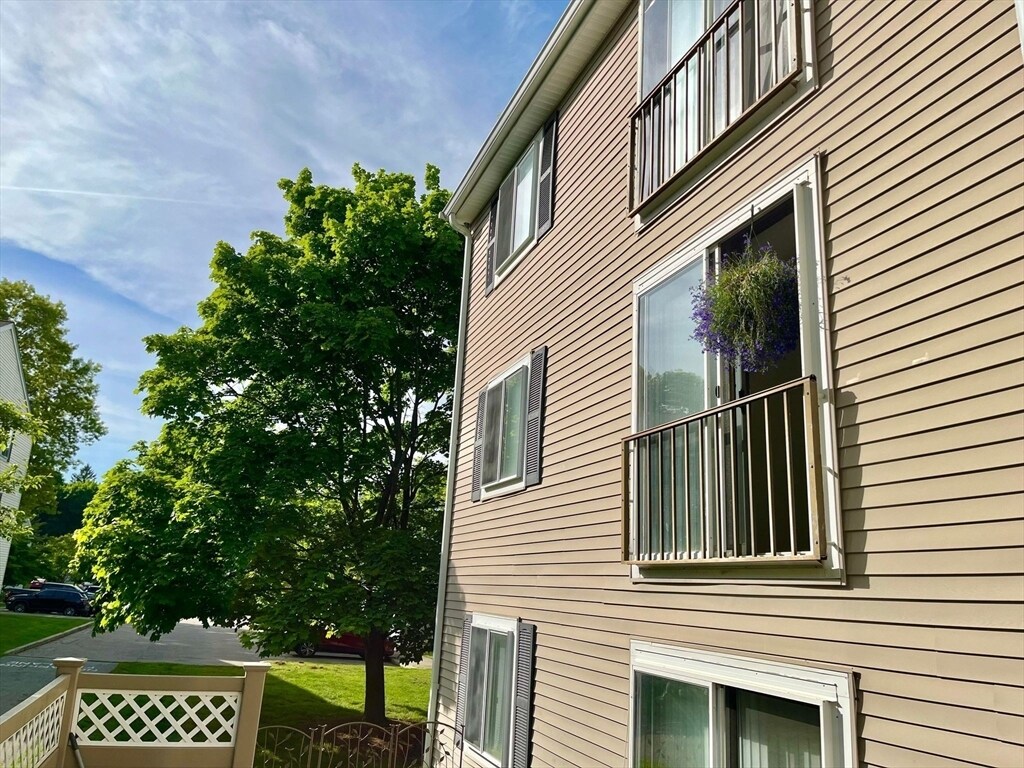 5 Village Way Unit 20, Natick, MA 01760 Condo for Rent in Natick, MA