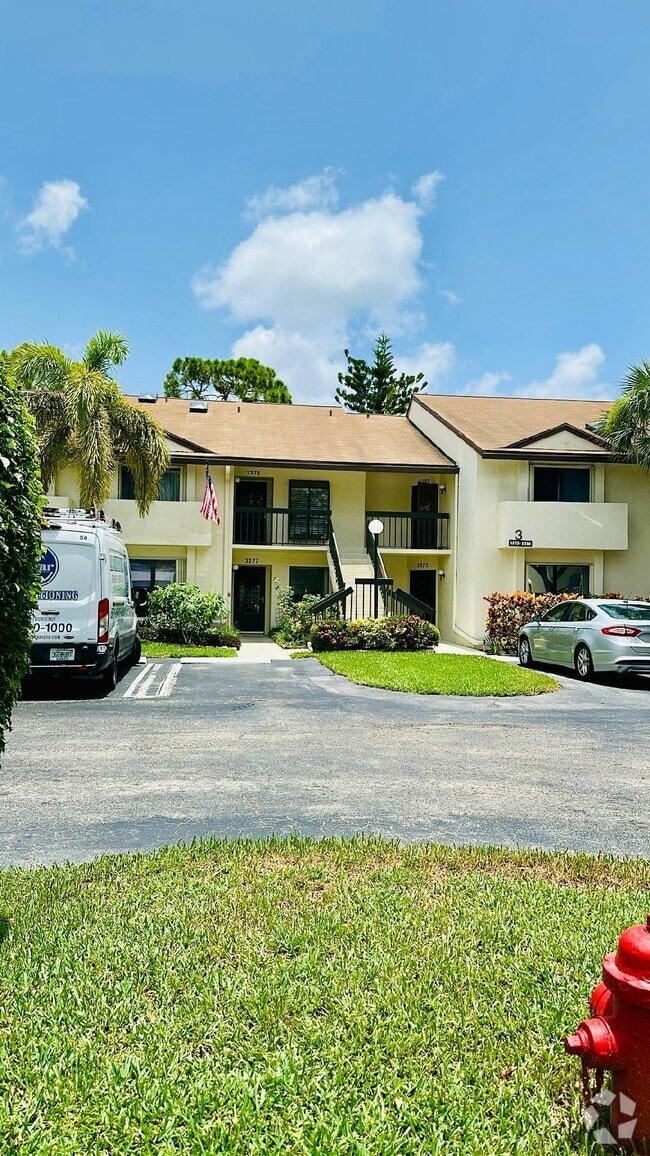Building Photo - 3377 Lucerne Park Dr