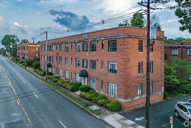 Foto del edificio - 1217 N Main St