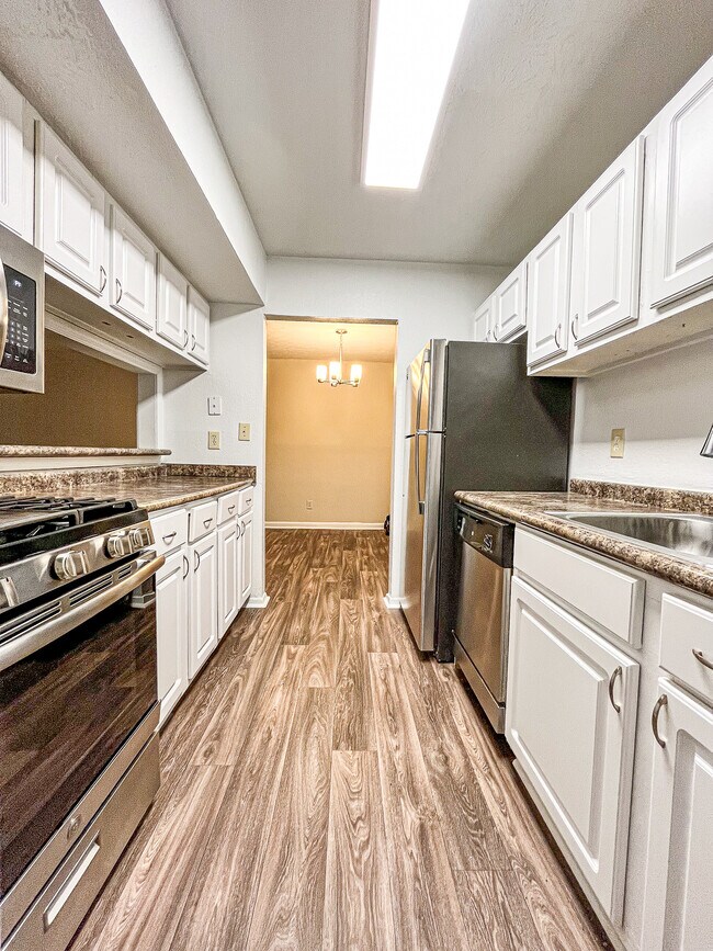 Silver Creek 1776 Summit Forest Dr Marietta, GA