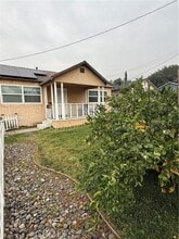 Building Photo - 227 Valle Vista Ave