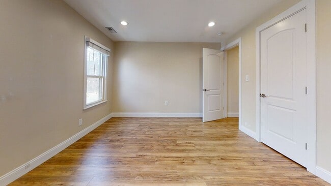 Photo - Welcome home to this stunning 1Bd/1Bth condo nestled in the heart of beautiful historic Old Town!