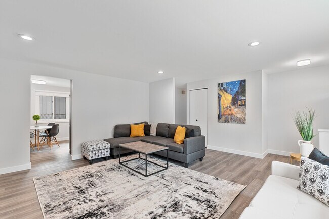 Foto del edificio - 227 Wakefield Ln