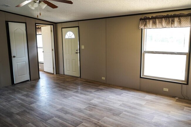 Building Photo - 6497 FM 244