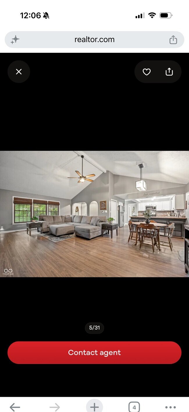 Building Photo - 211 Hillview Dr