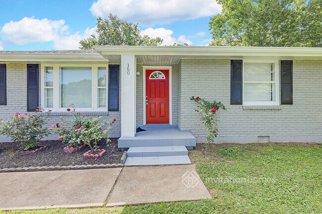 Building Photo - 360 Wimpole Dr