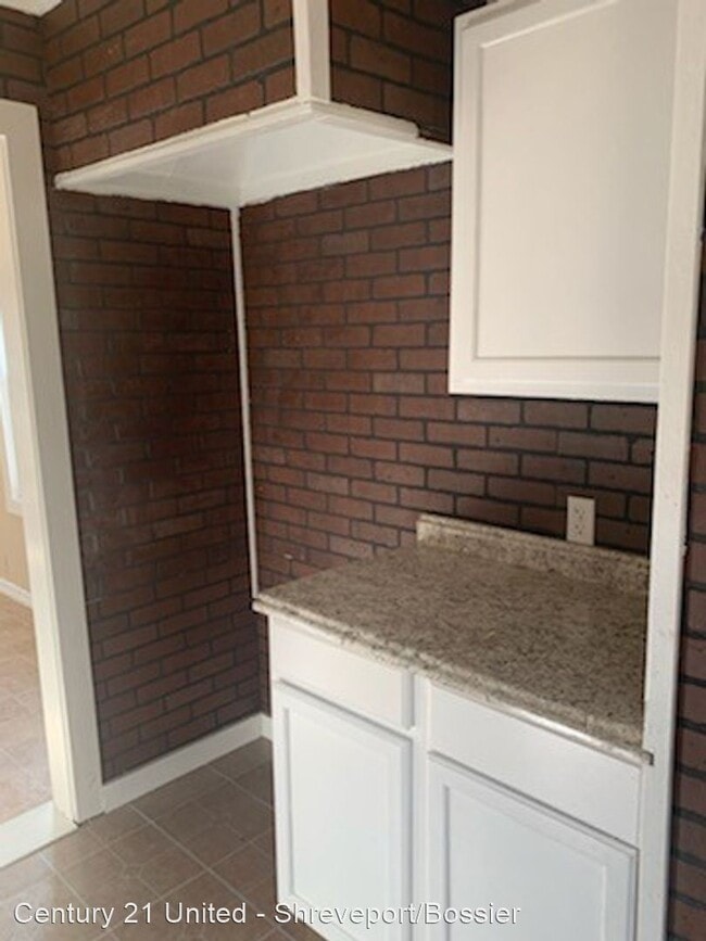 Building Photo - 2 br, 1 bath House - 3126 Looney Street