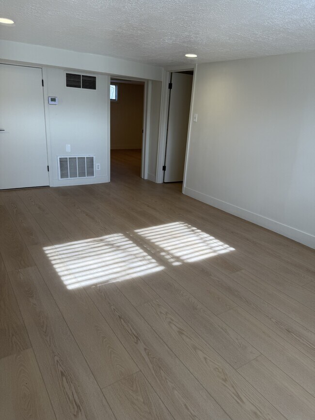Foto del edificio - 1819 Parleys Canyon Blvd