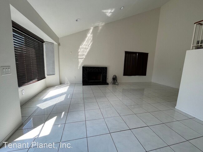Building Photo - 4 br, 2 bath House - 3052 Camino Aleta