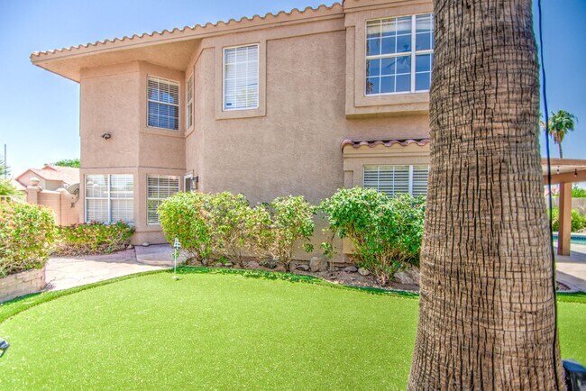 Foto del edificio - 4bd, 3ba on Arrowhead Golf Course!