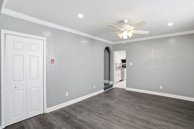 Foto del edificio - Beautiful Duplex with Charm