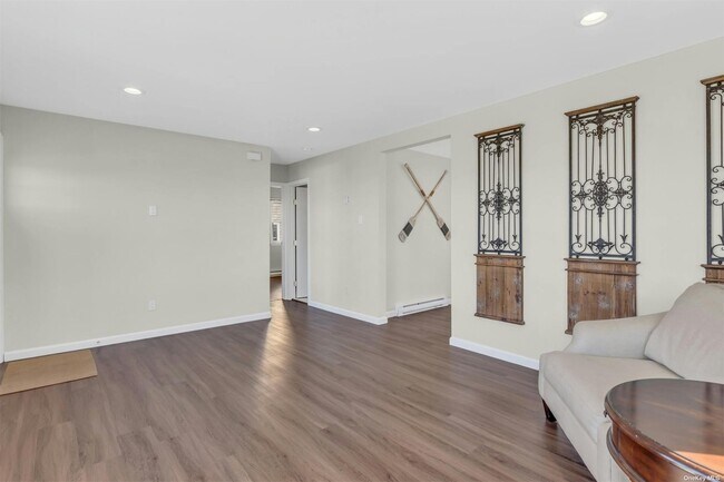 Building Photo - 26 Namkee Ln