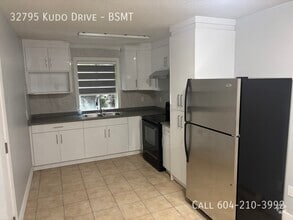 Building Photo - 32795 Kudo Dr