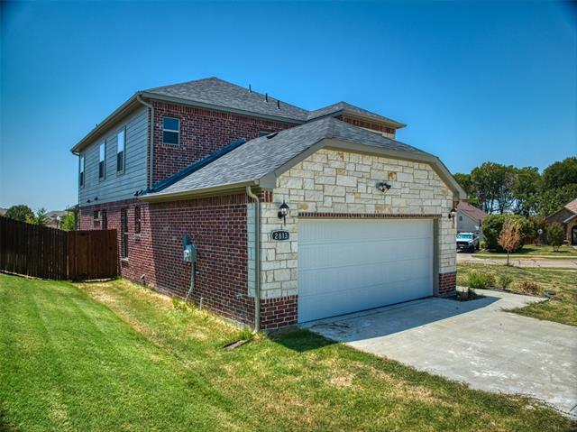 Building Photo - 2813 Belmont Dr