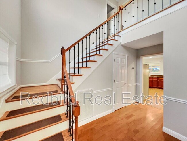 Foto del edificio - 399 Clarkston Dr