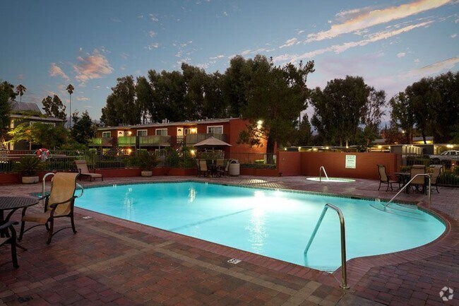 Corona Pointe Resort in Riverside, CA Rentals Riverside