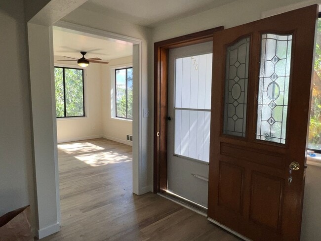 Building Photo - 276-278 Gresham St