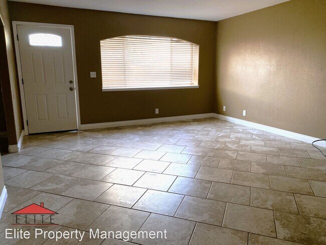 Foto del edificio - 3 br, 2 bath House - 1029 W Willow Ave