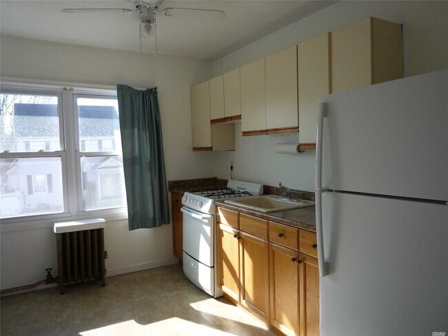 Foto del edificio - 31 E Maple St