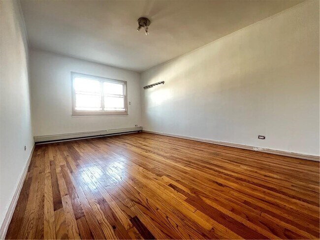 Foto del edificio - 253 Bay 11th St