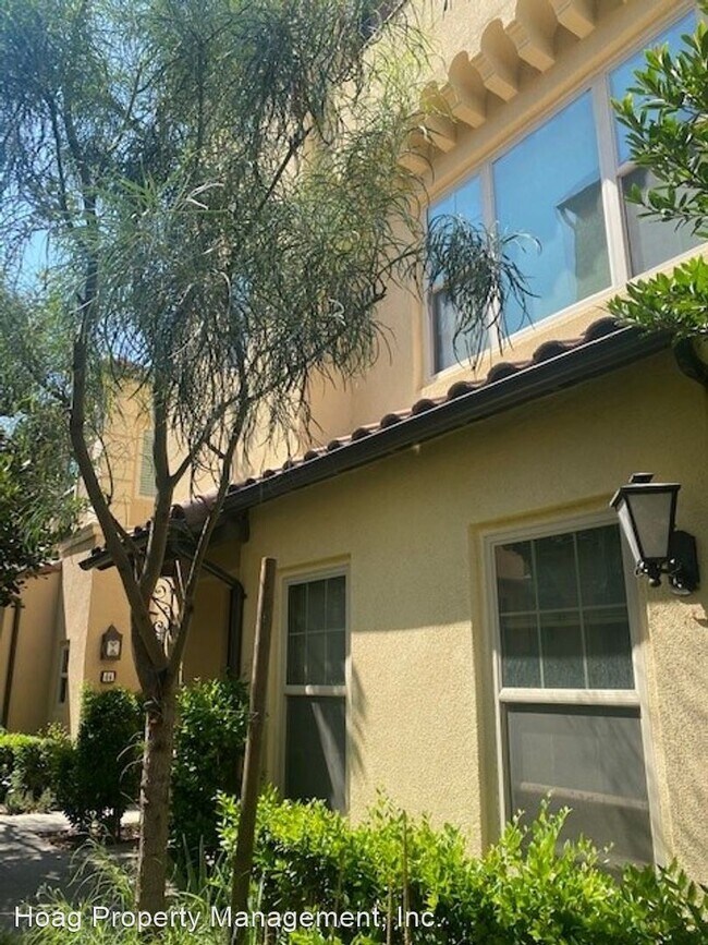 Building Photo - 3 br, 3.5 bath House - 62 Kestrel