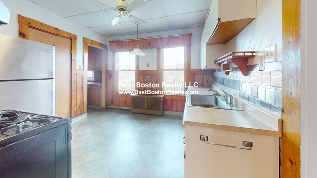 Foto del edificio - 24 Mayberry Ave