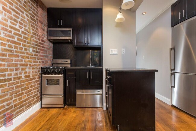 Foto del edificio - 145 E 26th St