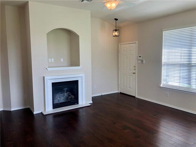 Foto del edificio - 16100 S Great Oaks Dr