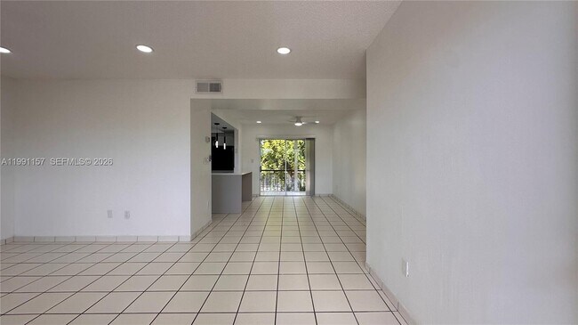 Foto del edificio - 8401 SW 107th Ave